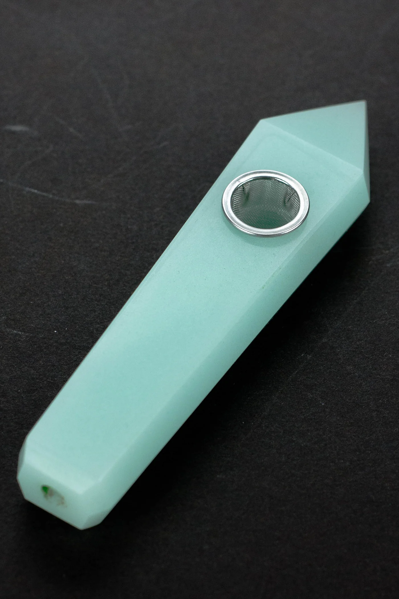 Jade - Glow-In-The-Dark Luminous Crystal Stone Smoking Pipe No Choke (1)